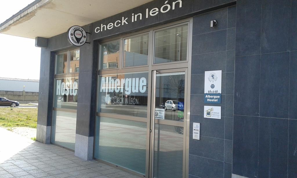 Hostel Check In León Zewnętrze zdjęcie